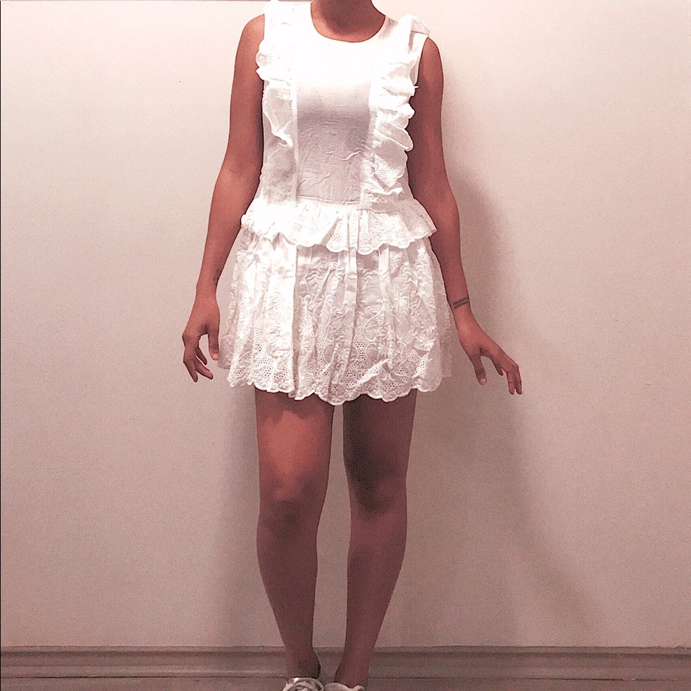 Missguided Briodery Angelias Frill Dress